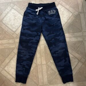 Gap Kids Joggers Blue Camouflage size medium